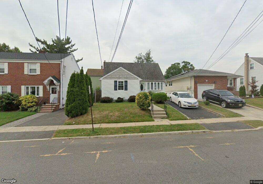 605 Maple Ave, Linden, NJ 07036 - photo 1