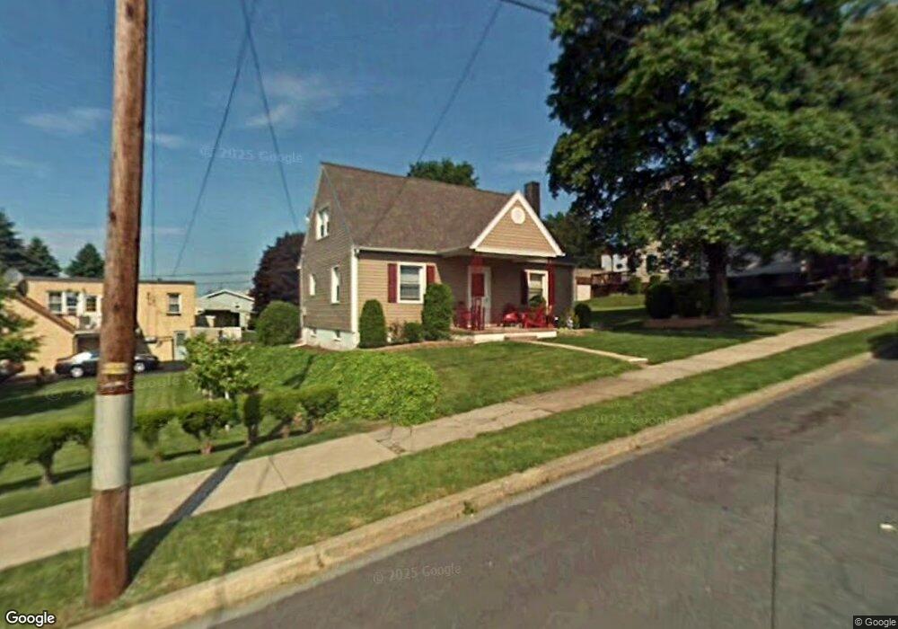 213 N Jerome St unit 215, Allentown, PA 18109 - photo 1