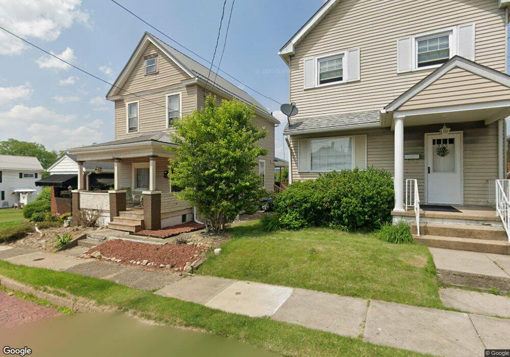 322 Sycamore St, Vandergrift, PA 15690 - photo 1