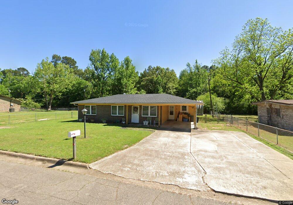 1028 Louise Ln, Wake Village, TX 75501 - photo 1