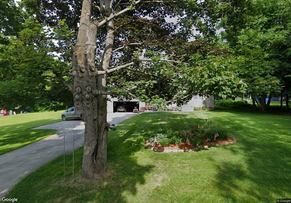 71 Cottage St, Bethlehem, NH 03574 - photo 1