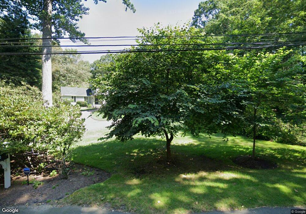 51 Fox Run Rd, New Canaan, CT 06840 - photo 1