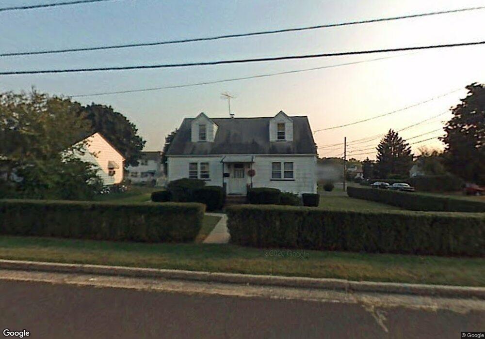 215 W Frech Ave, Manville, NJ 08835 - photo 1