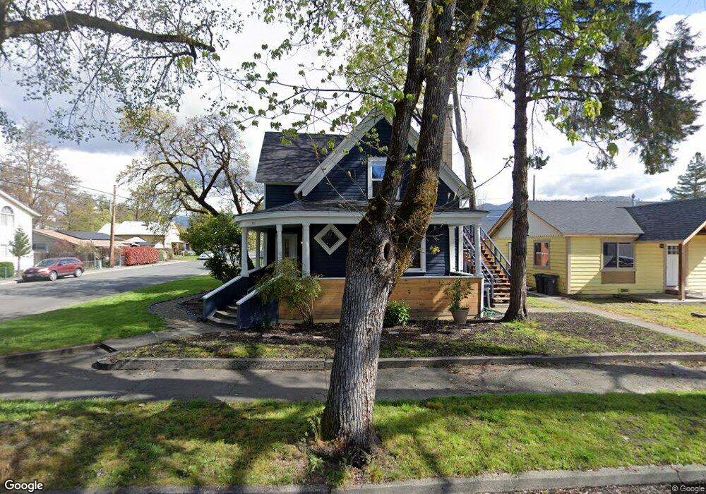 322 SW I St, Grants Pass, OR 97526 - photo 1