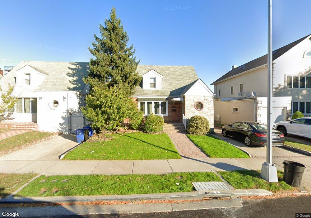 17641 80th Rd, Jamaica, NY 11432 - photo 1