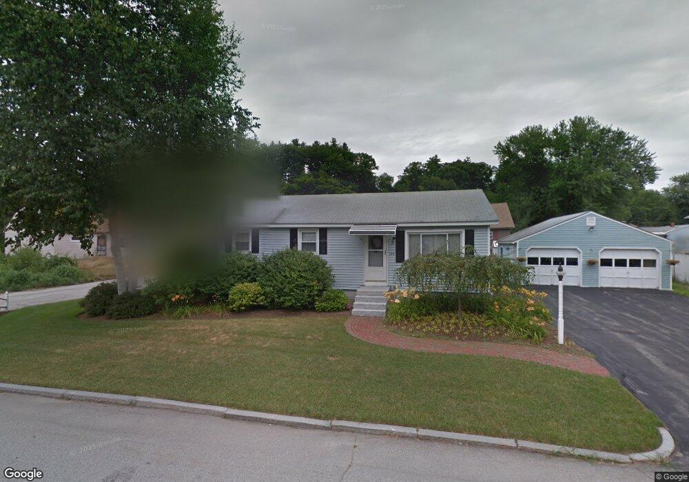 125 Crescent Rd, Manchester, NH 03103 - photo 1