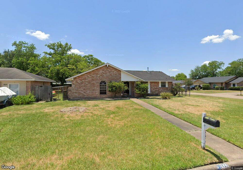 8827 Ryton Ln, Houston, TX 77088 - photo 1