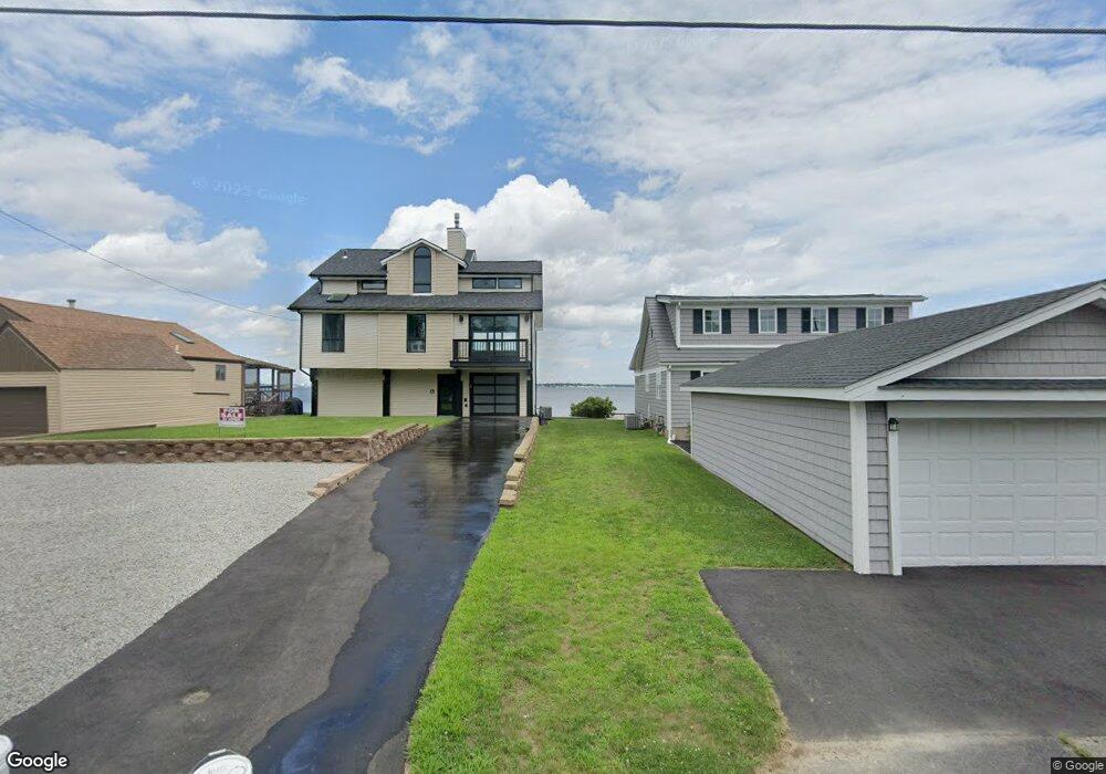 200 Shawomet Ave, Warwick, RI 02889 - photo 1