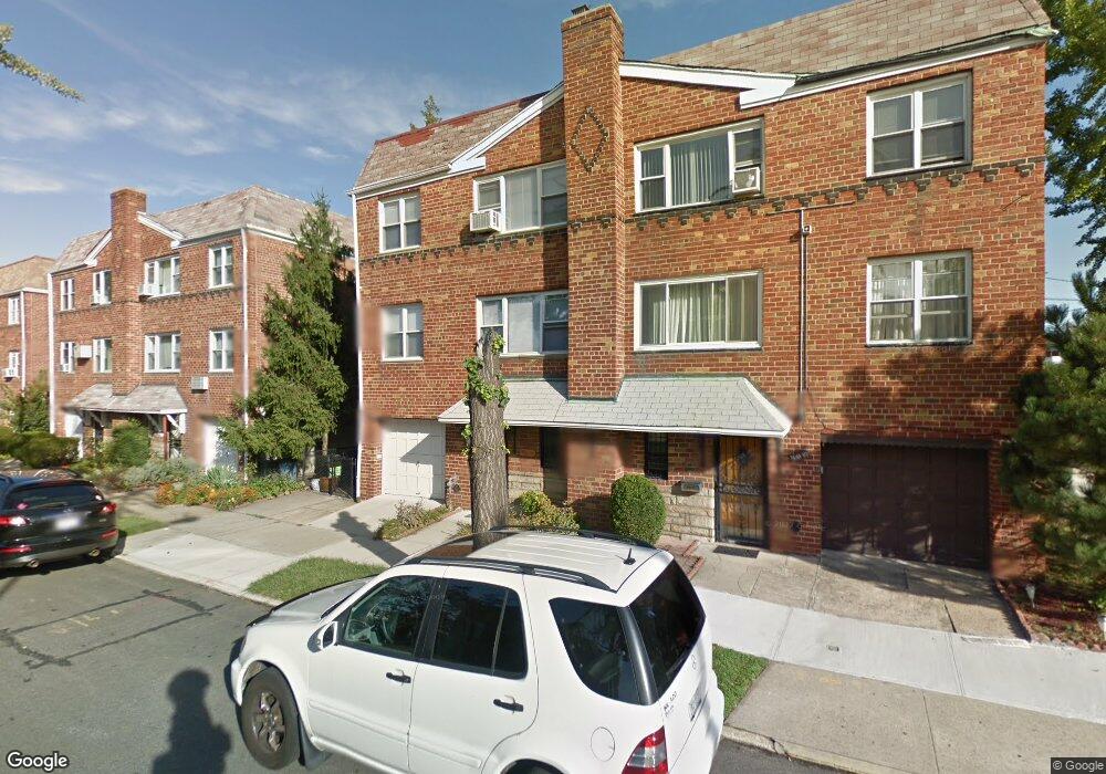 16815 43rd Ave, Flushing, NY 11358 - photo 1