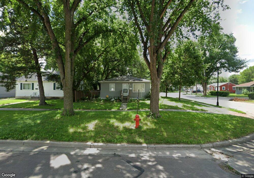 1642 6th Ave S, Fargo, ND 58103 - photo 1