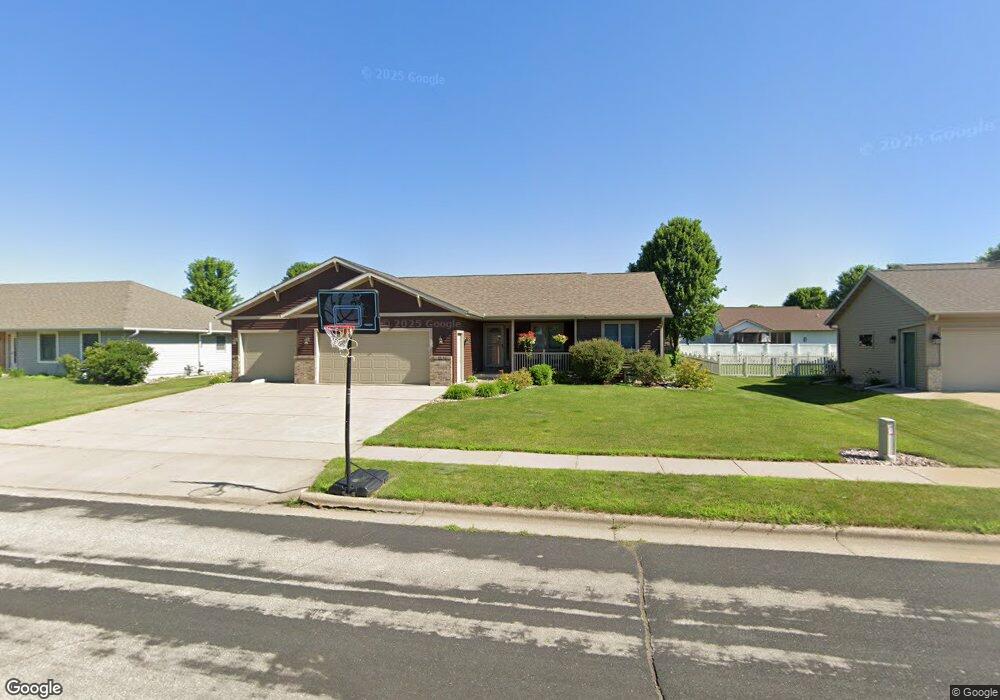 1013 Greenwood St, Holmen, WI 54636 - photo 1