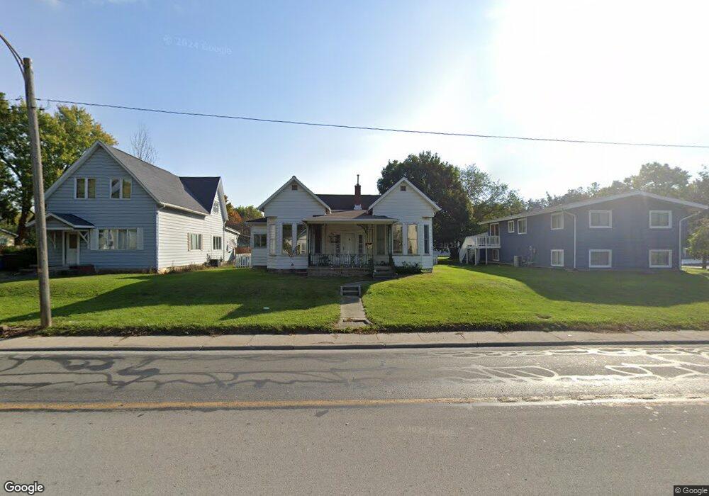 821 S Main St, Bluffton, IN 46714 - photo 1
