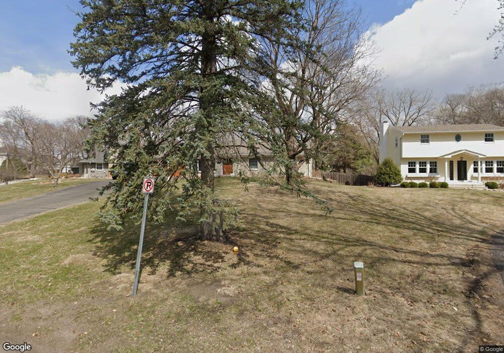 2901 Fairchild Ave, Wayzata, MN 55391 - photo 1