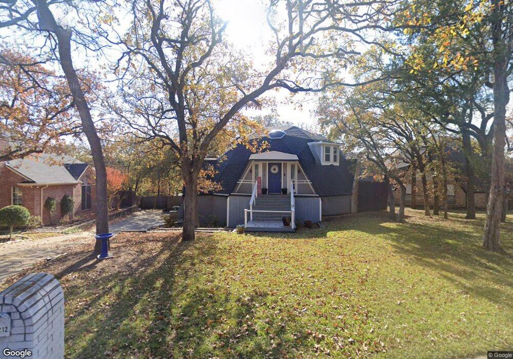 1212 Briar Dr, Bedford, TX 76022 - photo 1