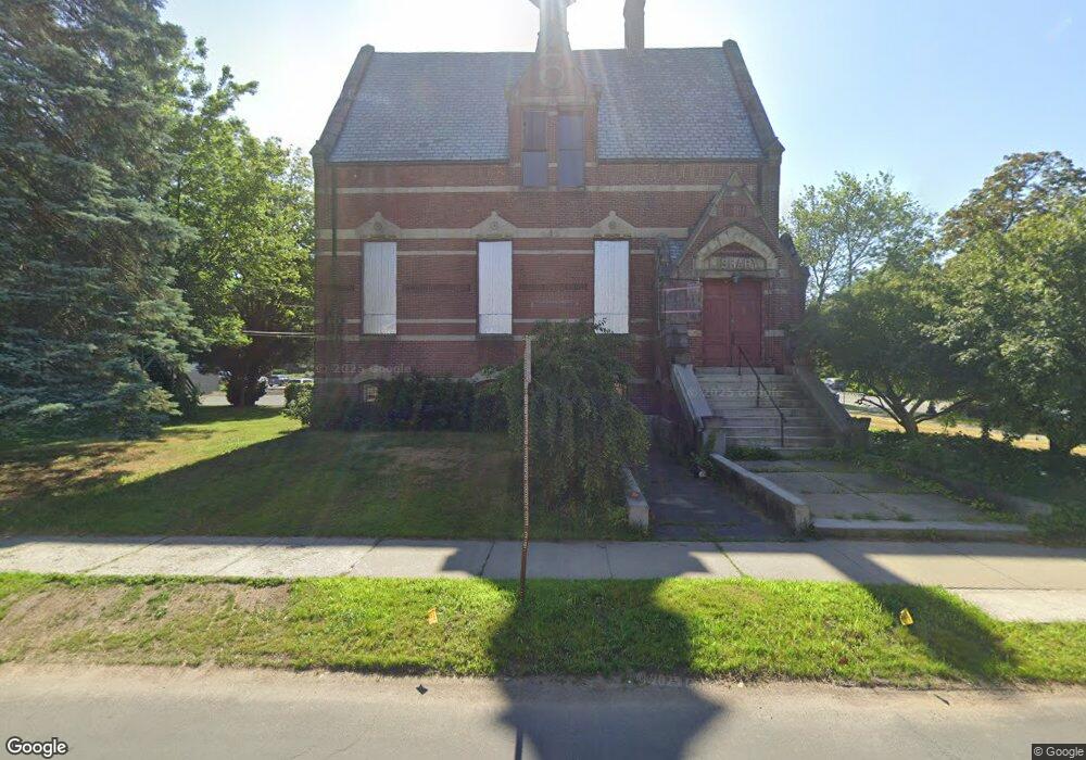 7 Franklin St, Greenfield, MA 01301 - photo 1