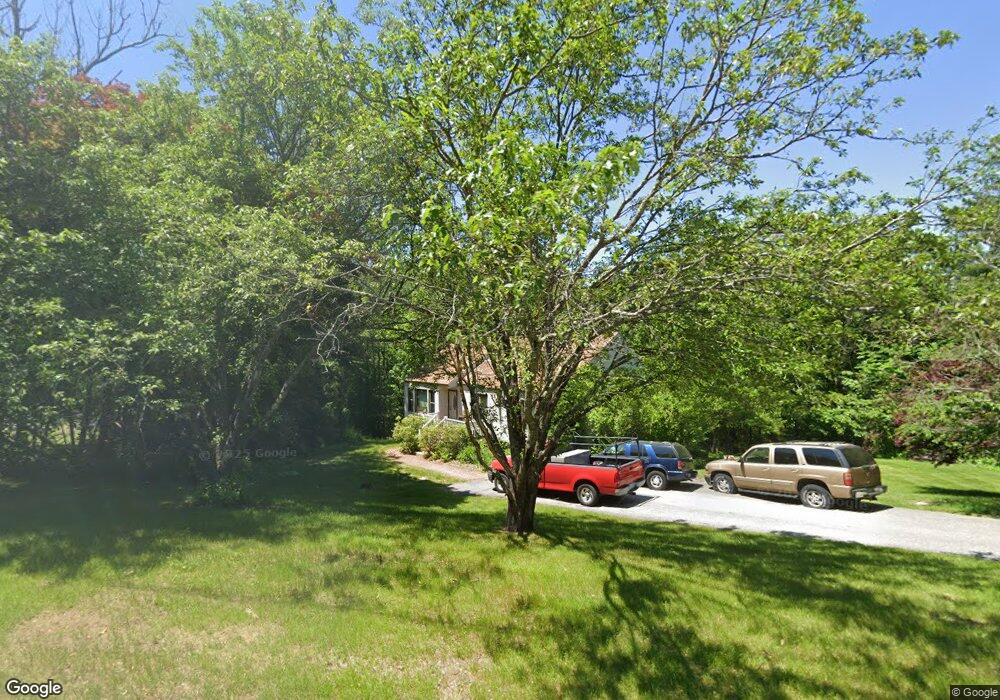 88 Redfield Cir, Derry, NH 03038 - photo 1