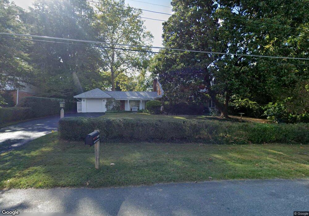 9408 Seddon Rd, Bethesda, MD 20817 - photo 1