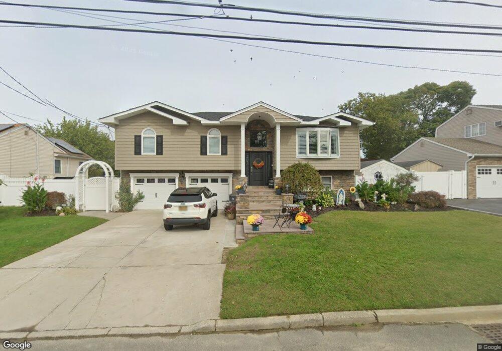 71 Moody Ave, Islip, NY 11751 - photo 1