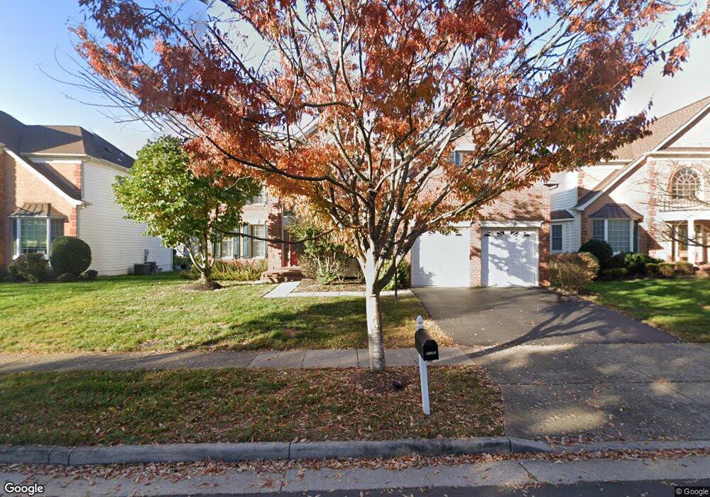 43273 Valiant Dr, Chantilly, VA 20152 - photo 1