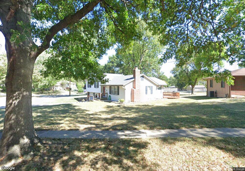 6721 Earnshaw St, Shawnee, KS 66216 - photo 1