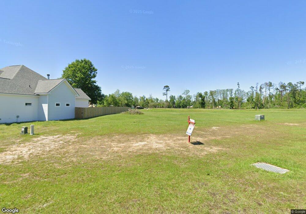 923 N Lake Ct, Lake Charles, LA 70611 - photo 1