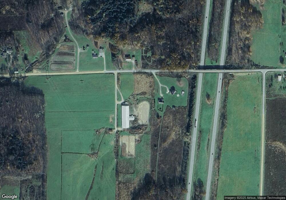 17101 Maple Dr, Saegertown, PA 16433 - photo 1