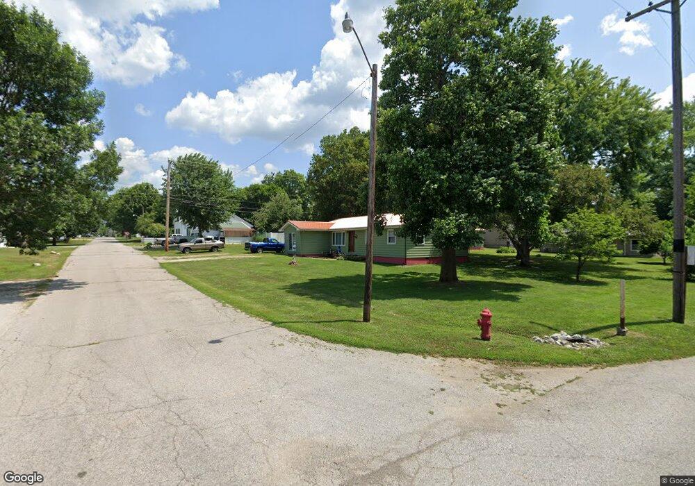 210 Railroad St, Covington, IN 47932 - photo 1