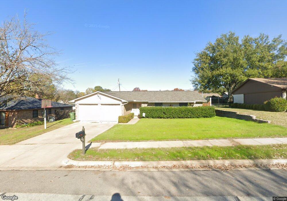 1721 Knoxville Dr, Bedford, TX 76022 - photo 1