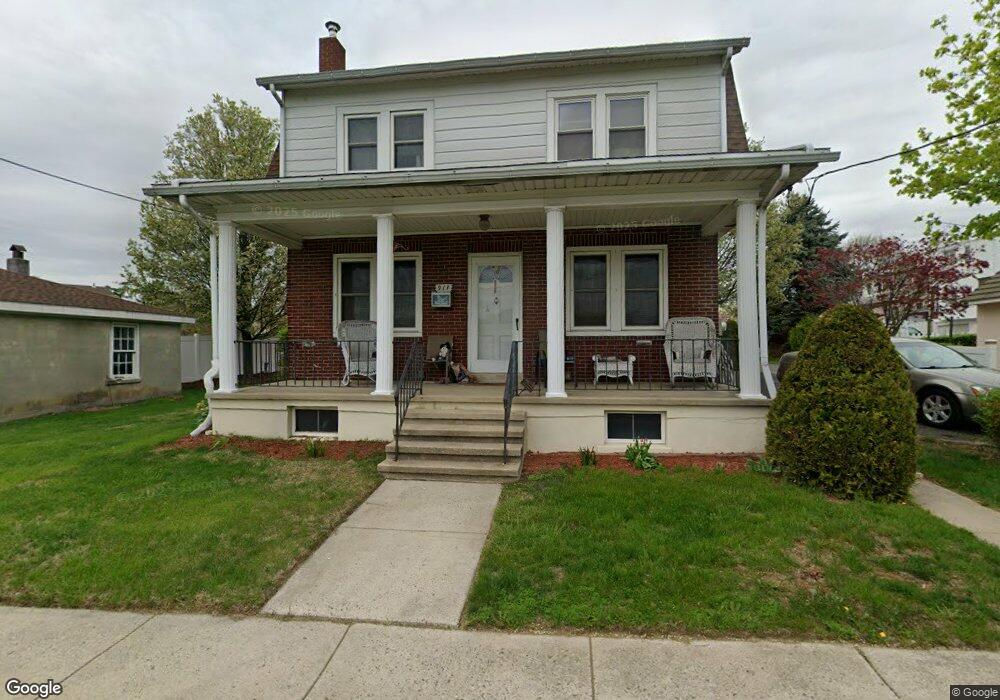 917 Grove St, Reading, PA 19605 - photo 1