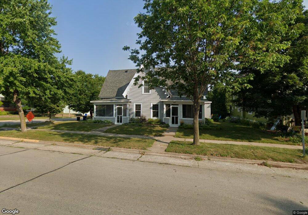 828 W 4th St, Red Wing, MN 55066 - photo 1