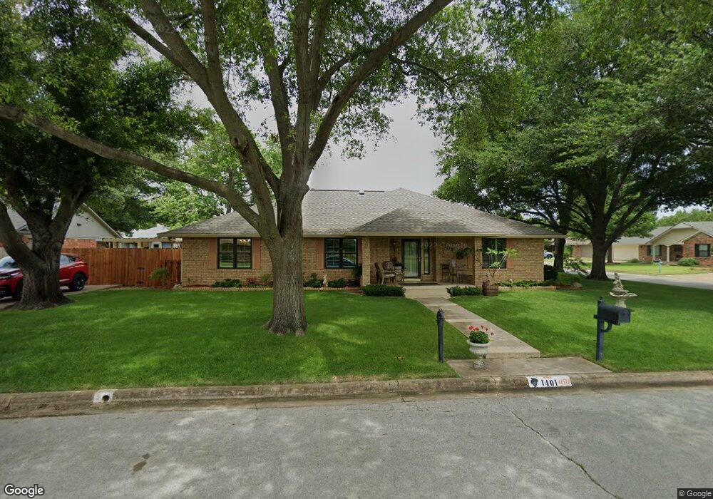 1401 Olive St, Ardmore, OK 73401 - photo 1
