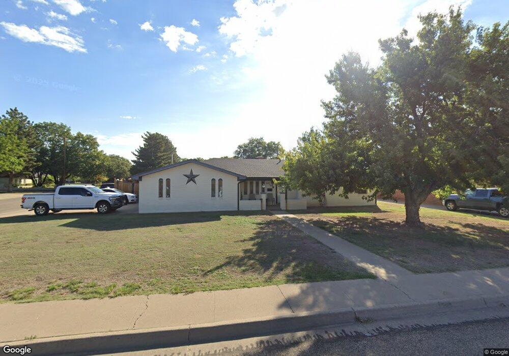 201 Bennett Dr, Dumas, TX 79029 - photo 1