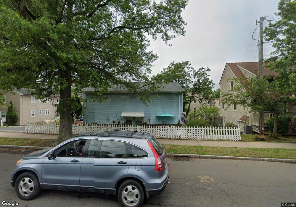 498 Woodward Ave, New Haven, CT 06512 - photo 1