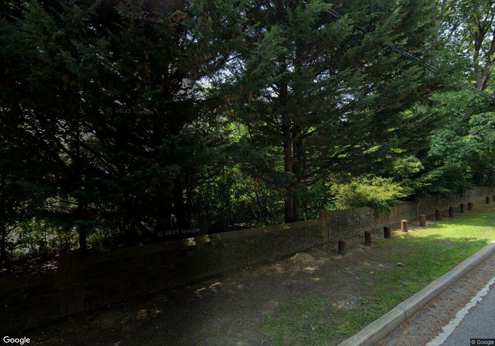 168 W Shore Rd, Great Neck, NY 11024 - photo 1