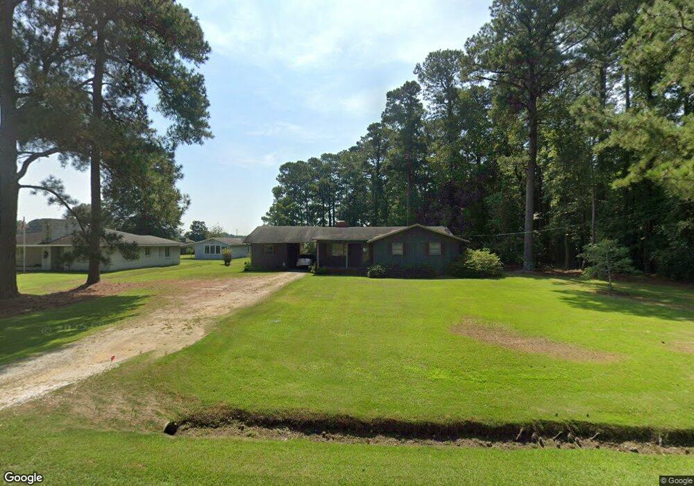 532 Fayetteville St, Newton Grove, NC 28366 - photo 1