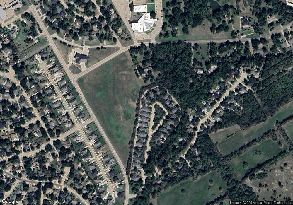 810 Oak Creek Ct, Ennis, TX 75119 - photo 1