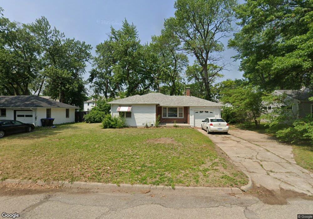 2201 SW College Ave, Topeka, KS 66611 - photo 1