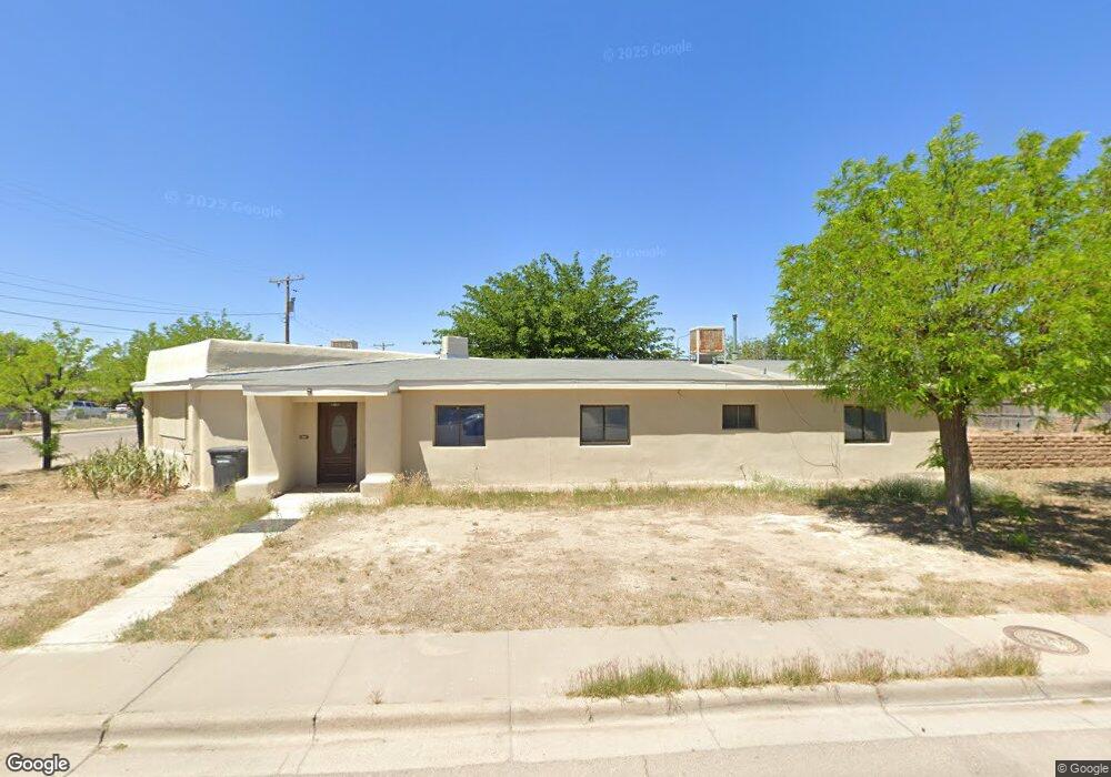 2001 Stanford Ave, Alamogordo, NM 88310 - photo 1