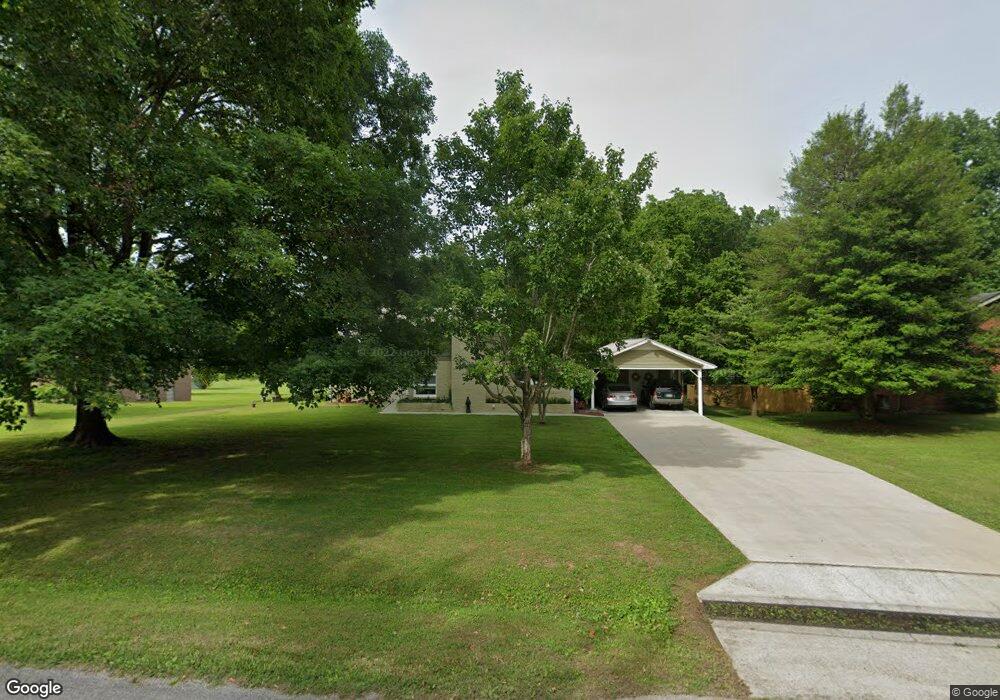 1303 Sycamore Dr, Manchester, TN 37355 - photo 1