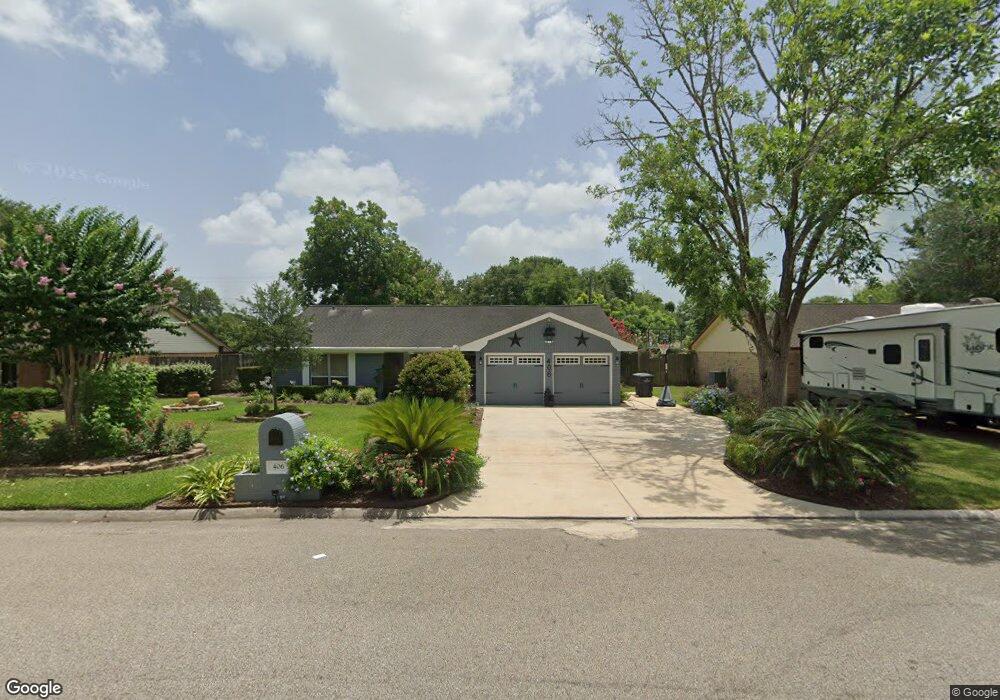 406 Cambridge St, Alvin, TX 77511 - photo 1