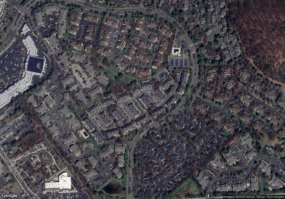 10 Bentley Ct unit 5810, Bedminster, NJ 07921 - photo 1