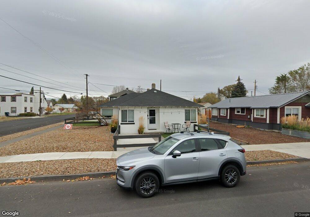 306 SW 11th St, Redmond, OR 97756 - photo 1