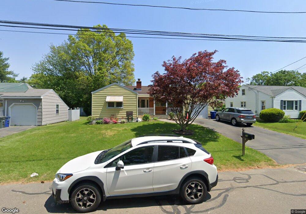 74 Doreen Dr, Bridgeport, CT 06604 - photo 1