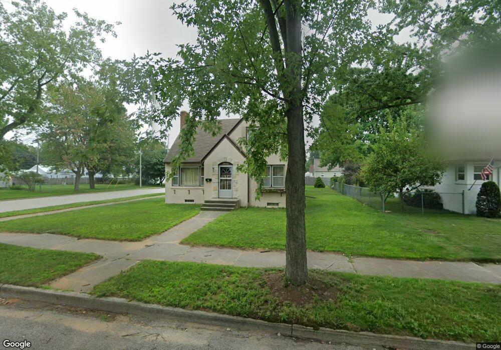 2003 17th Ave, Menominee, MI 49858 - photo 1