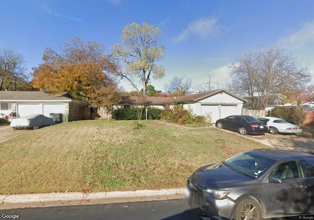 1149 Harrison Ln, Hurst, TX 76053 - photo 1