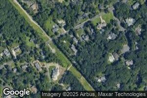 35 Oakwood Rd, Watchung, NJ 07069