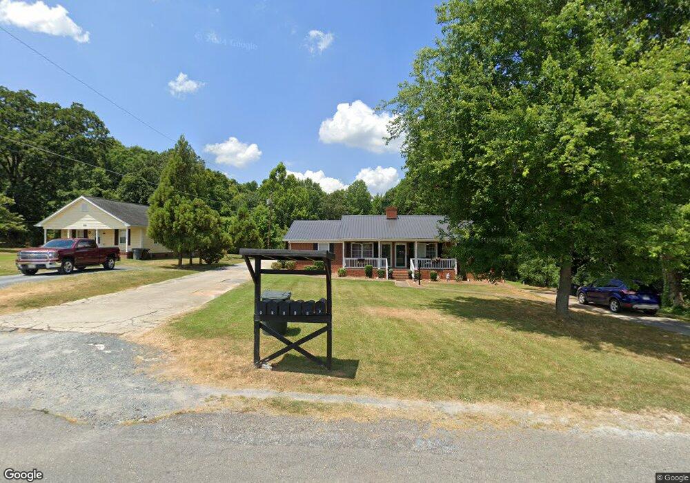 858 Breeze Hill Rd, Asheboro, NC 27203 - photo 1