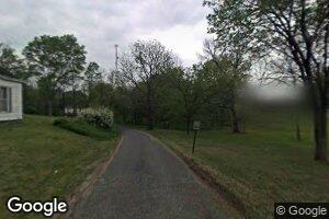 102 Stagecoach Rd, New Franklin, MO 65274