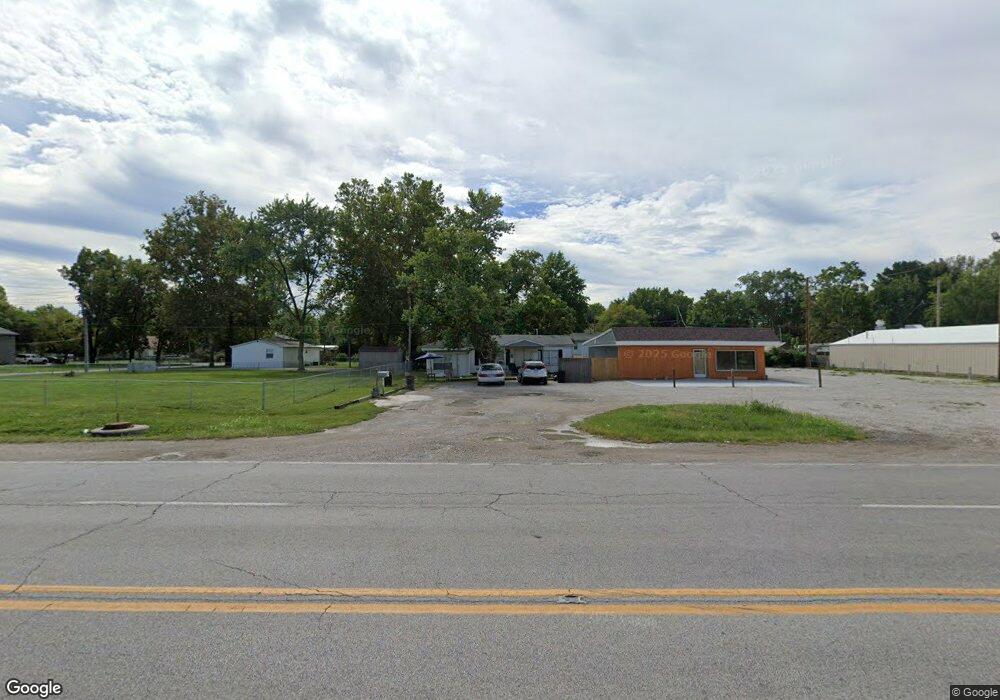 8414 Collinsville Rd, Collinsville, IL 62234 - photo 1