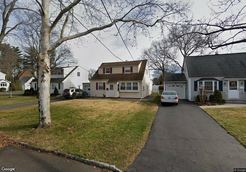 2252 Coles Ave, Scotch Plains, NJ 07076 - photo 1